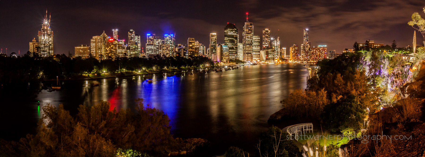 The CBD from Kangaroo point. A 2 shot panorama